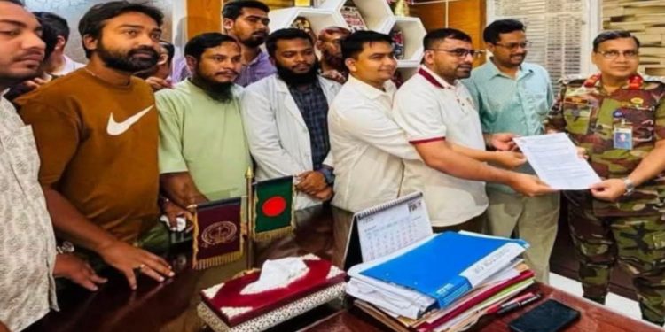 রামেকের অ্যাম্বুলেন্স সেবা নিয়ে ছাত্রদলের ৯ দফা দাবি