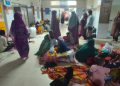 ভোলা সদর হাসপাতালে শয্যা সংকট, মেঝেতে শিশু রোগী