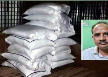 সাবেক চেয়ারম্যানের বাড়িতে ৭২ বস্তা সার, জব্দের পর অর্থদণ্ড