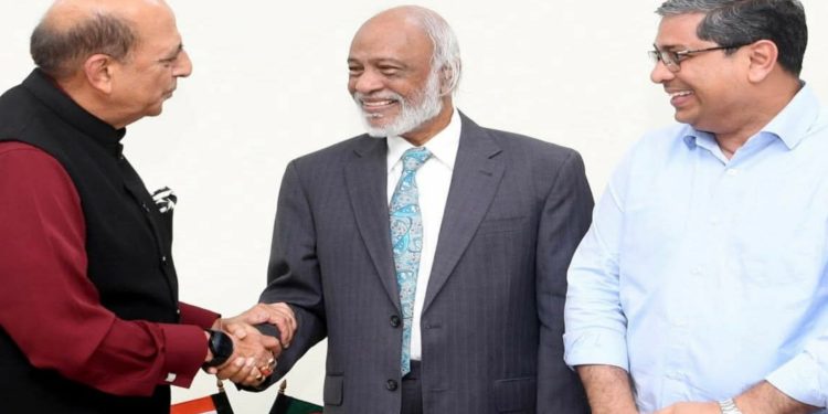 স্থানীয় সরকার নির্বাচন ও দ্বিপক্ষীয় সহযোগিতা নিয়ে ভারতীয় হাইকমিশনারের সঙ্গে মন্ত্রীর বৈঠক