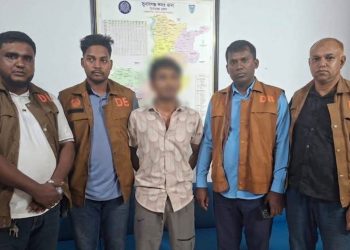 পুলিশের হেফাজত থেকে হাতকড়াসহ ছিনিয়ে নেওয়া আসামি ফের গ্রেপ্তার