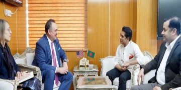 গণমাধ্যমের স্বাধীনতা ও অপতথ্য মোকাবিলা নিয়ে মার্কিন রাষ্ট্রদূতের সঙ্গে তথ্যমন্ত্রীর আলোচনা