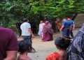 প্রতিবন্ধী ভাতার কার্ড দেওয়ার নামে টাকা নেওয়ার অভিযোগ, আটক নারী আপোষনামায় মুক্ত