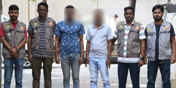 ছিনতাইকারীর ধাক্কায় প্রধান শিক্ষিকা নিহত দুইজন গ্রেপ্তার