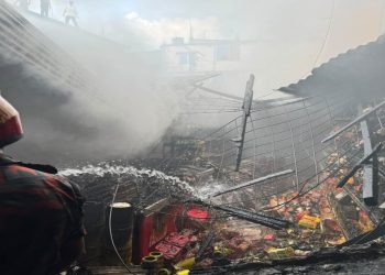 চৌদ্দগ্রাম বাজারে ভয়াবহ অগ্নিকান্ডে মালামাল পুড়ে ছাঁই, কোটি টাকার ক্ষয়ক্ষতি