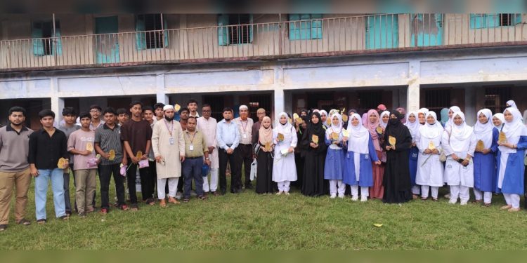 চৌদ্দগ্রামের চিওড়ায় ধোড়করা উচ্চ বিদ্যালয়ের এসএসসি পরীক্ষায় কৃতি ছাত্র-ছাত্রীদের সংবর্ধনা