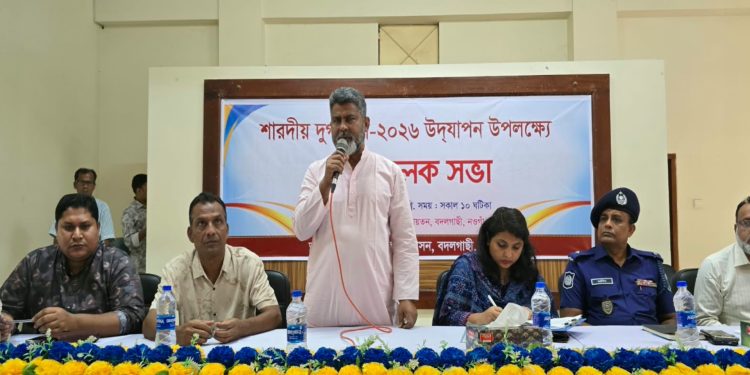 বদলগাছীতে দুর্গাপূজার প্রস্তুতি, নিরাপত্তায় জোর—গুজব রুখতে সতর্কবার্তা