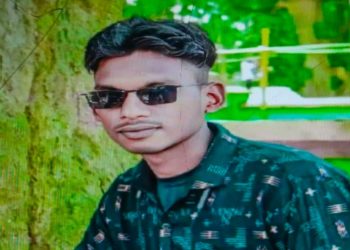 ঘোড়াঘাটে শাশুড়ি মুঠোফোন নিয়ে নেওয়ার পর বাড়ি ফিরে যুবকের মৃত্যু