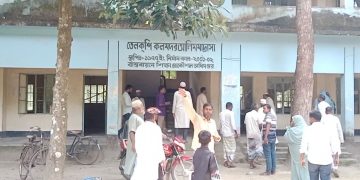 ৫ মাস মাদ্রাসায় অনুপস্থিত থেকেও বেতন! সুপার-ছেলের বিরুদ্ধে অনিয়মের অভিযোগ